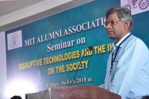 12 Seminar on Disruptive Technologies