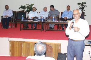 SEMINAR 2011 038